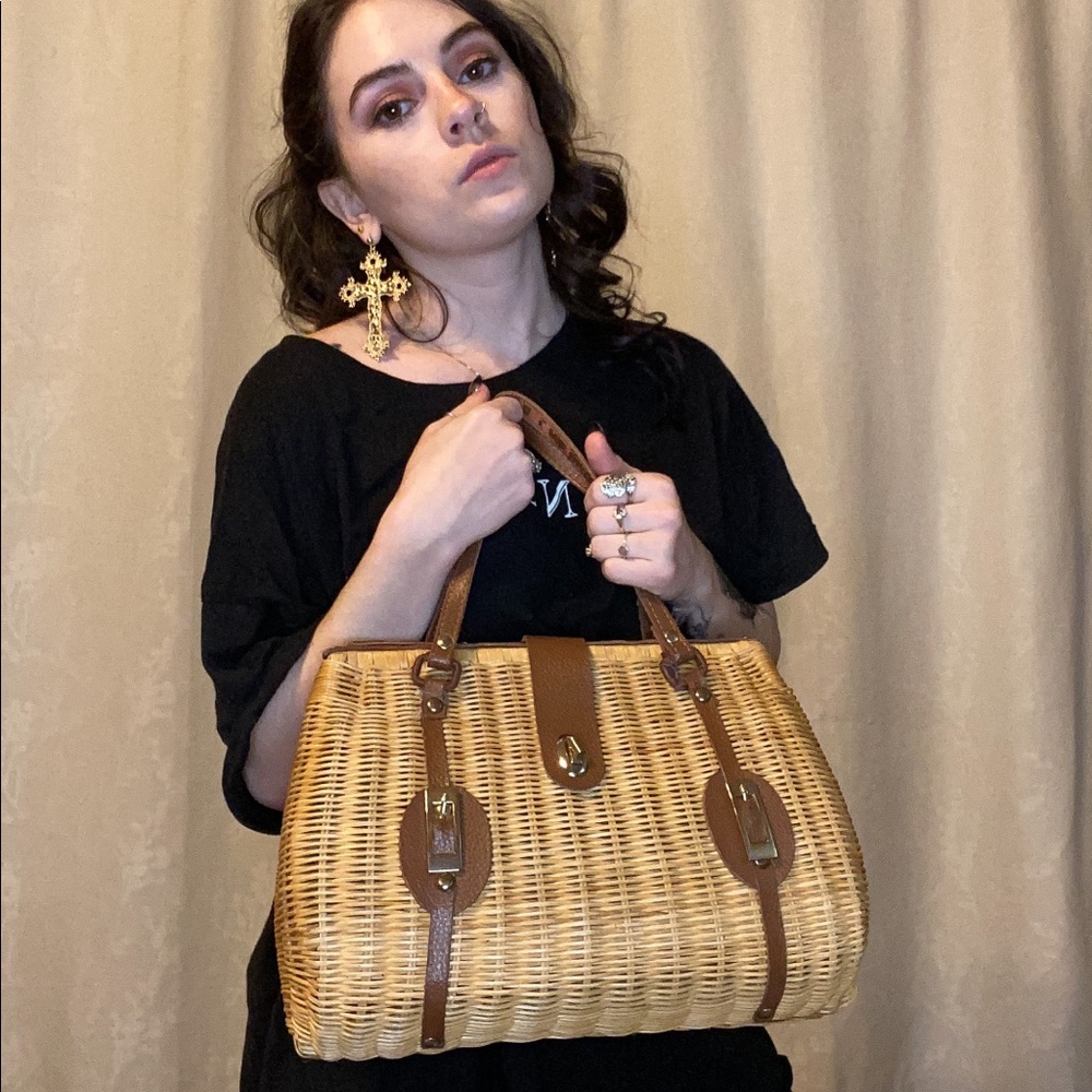 Vintage wicker purse.